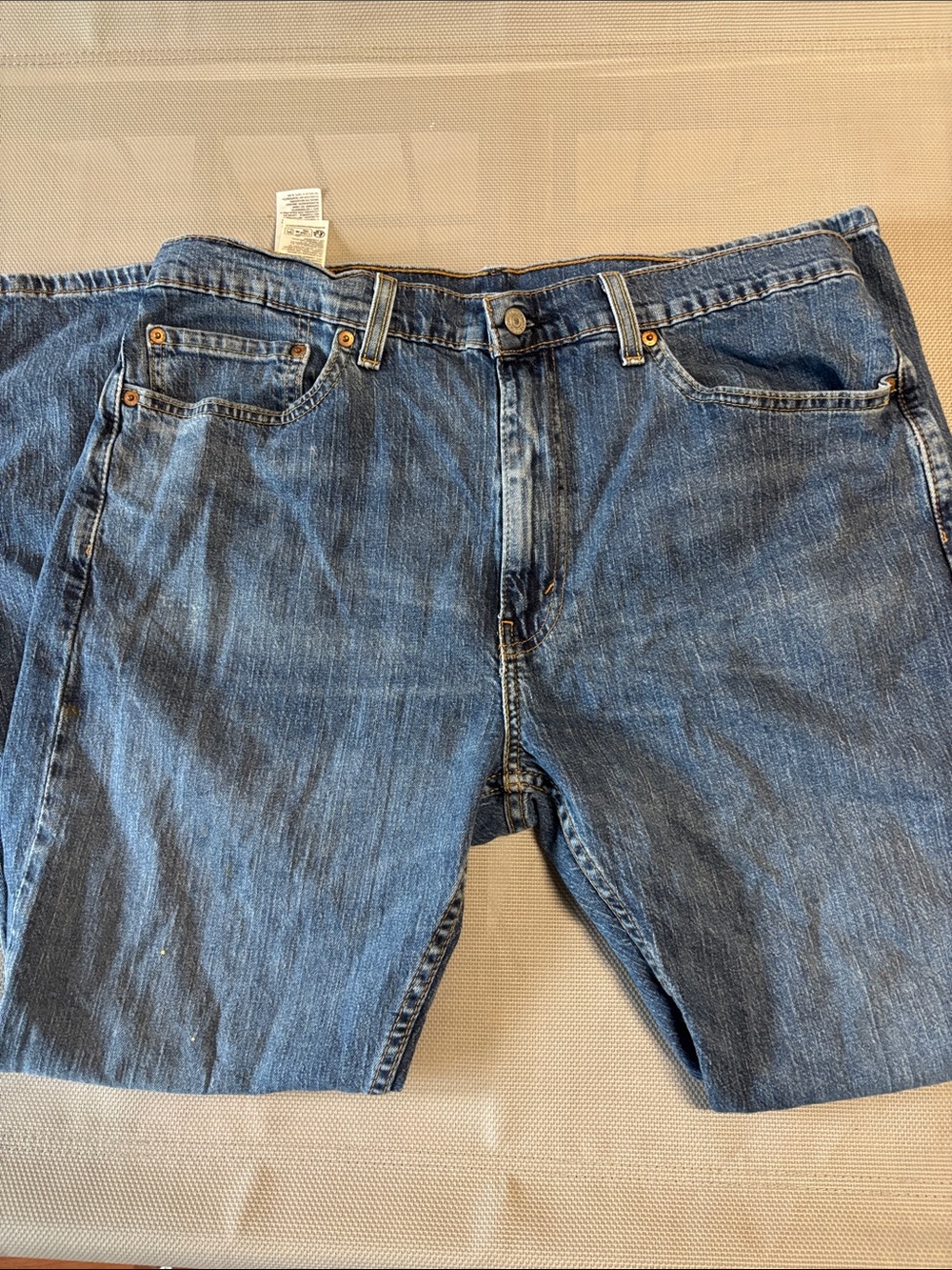 Levi’s men’s 505 36 x 30 Relaxed Fit Men's Denim Jeans in Blue. EUC